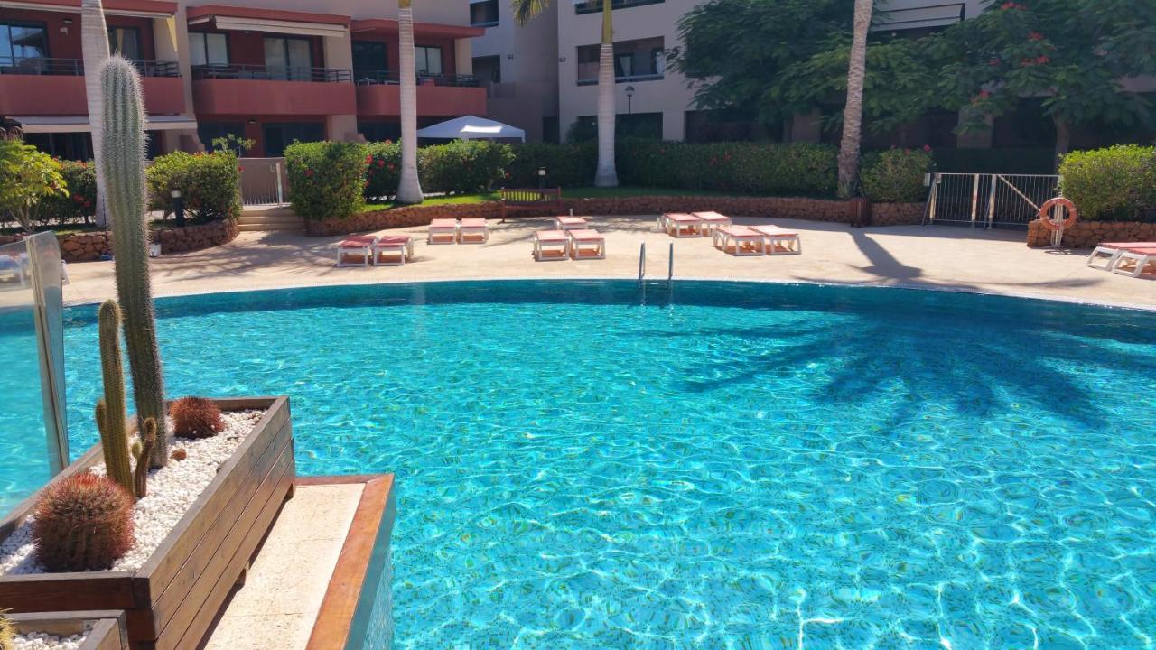 #Seaparaiso# Heated Pool,Private Parking,Fast Wifi アデヘ エクステリア 写真